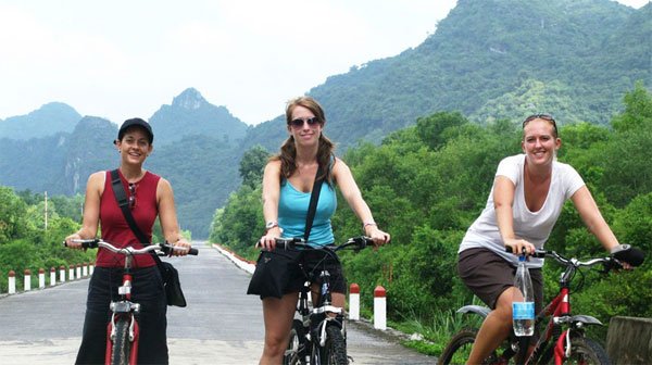 Mai Chau to Ninh Binh 4 days cycling tour